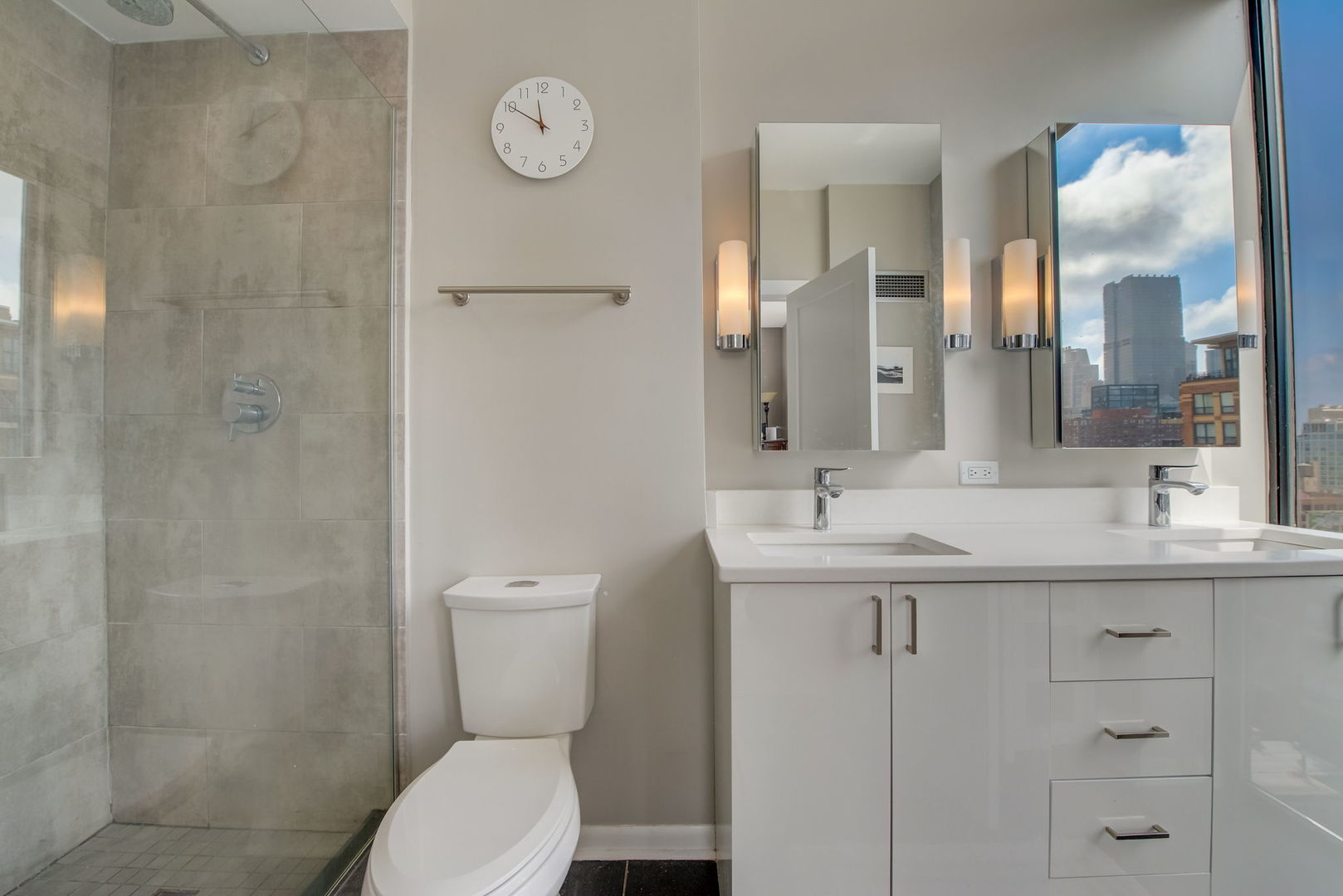 435 W Erie Street Unit: 1701