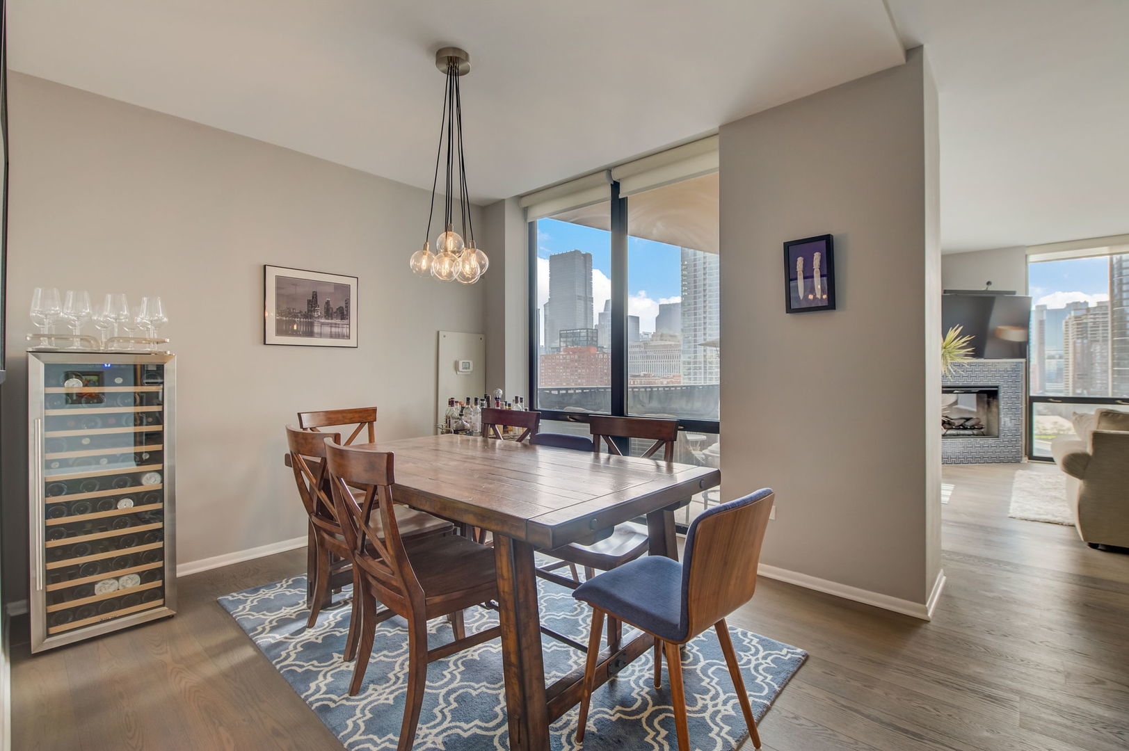 435 W Erie Street Unit: 1701