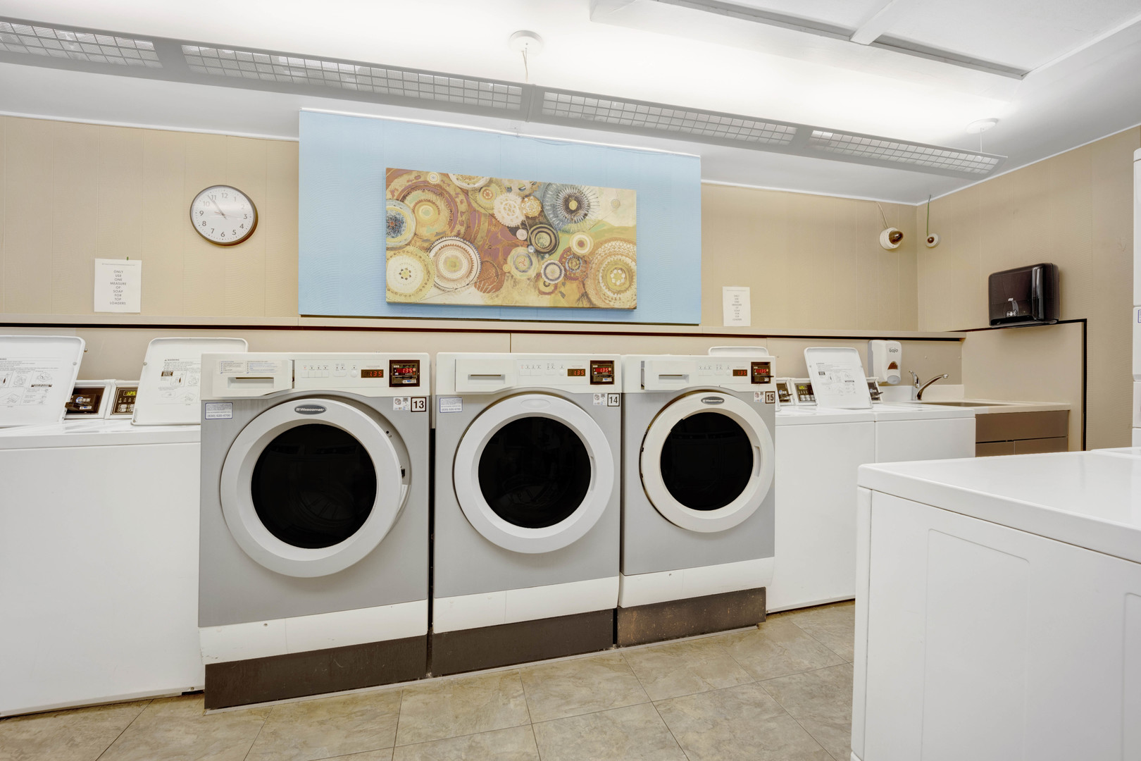 201 E Chestnut Street Unit: 19B