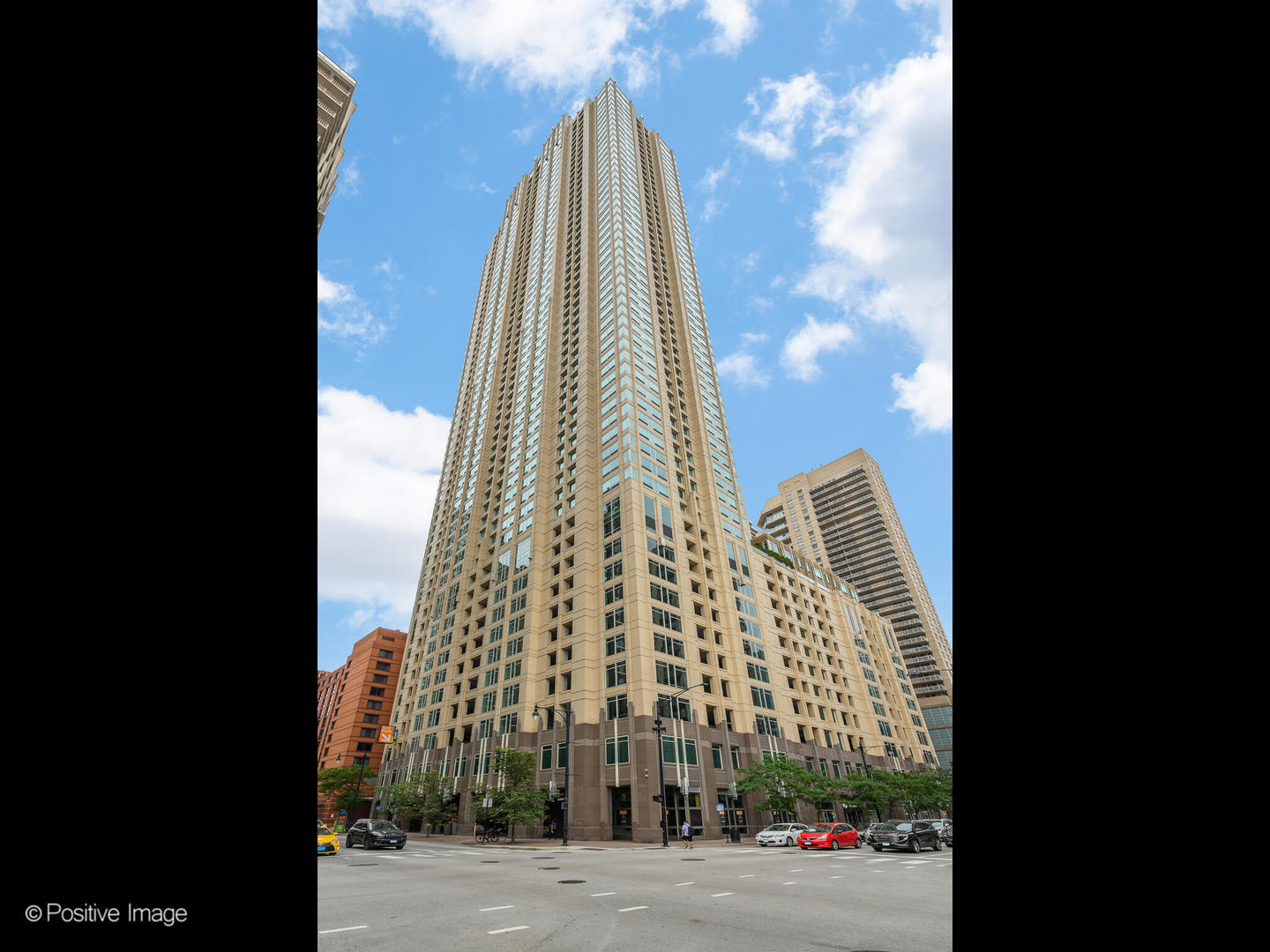 33 W Ontario Street Unit: 57G