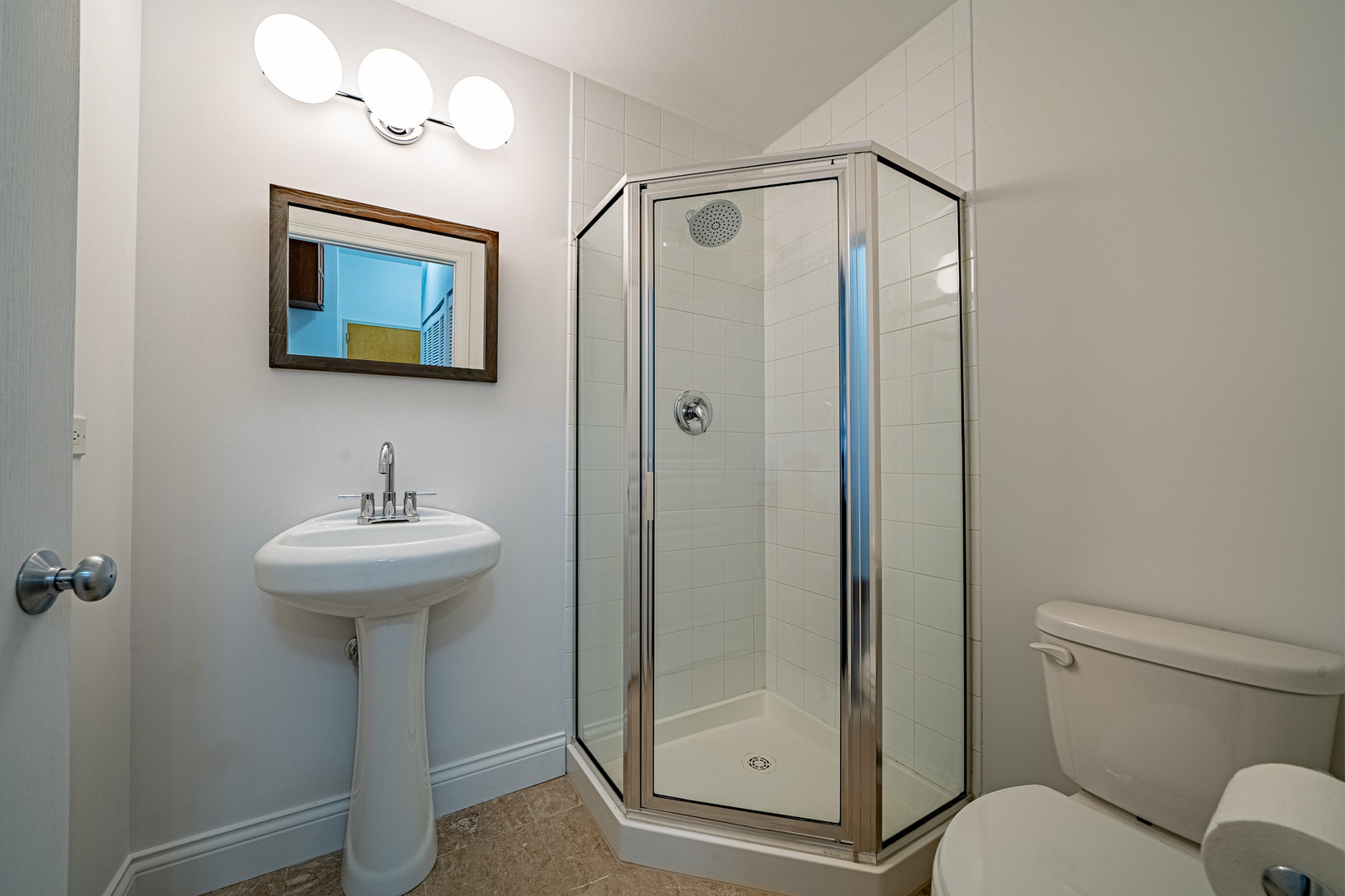 4020 N Damen Avenue Unit: 405