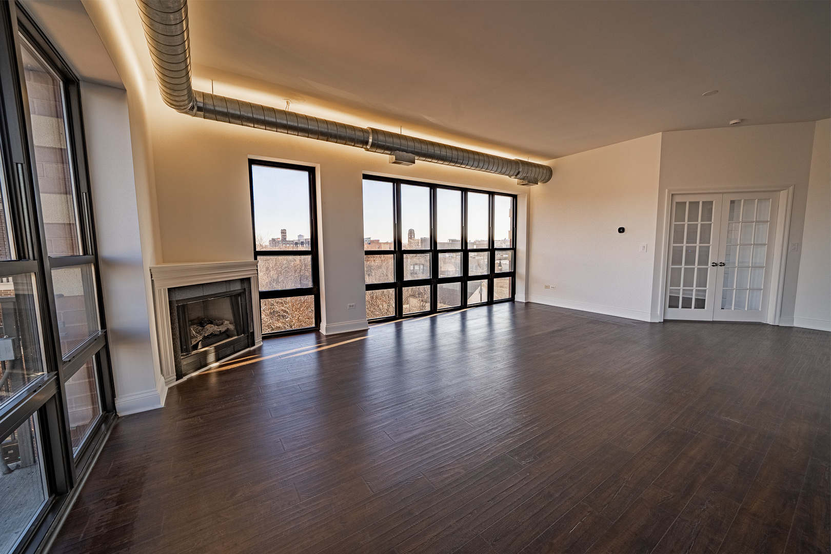 4020 N Damen Avenue Unit: 405