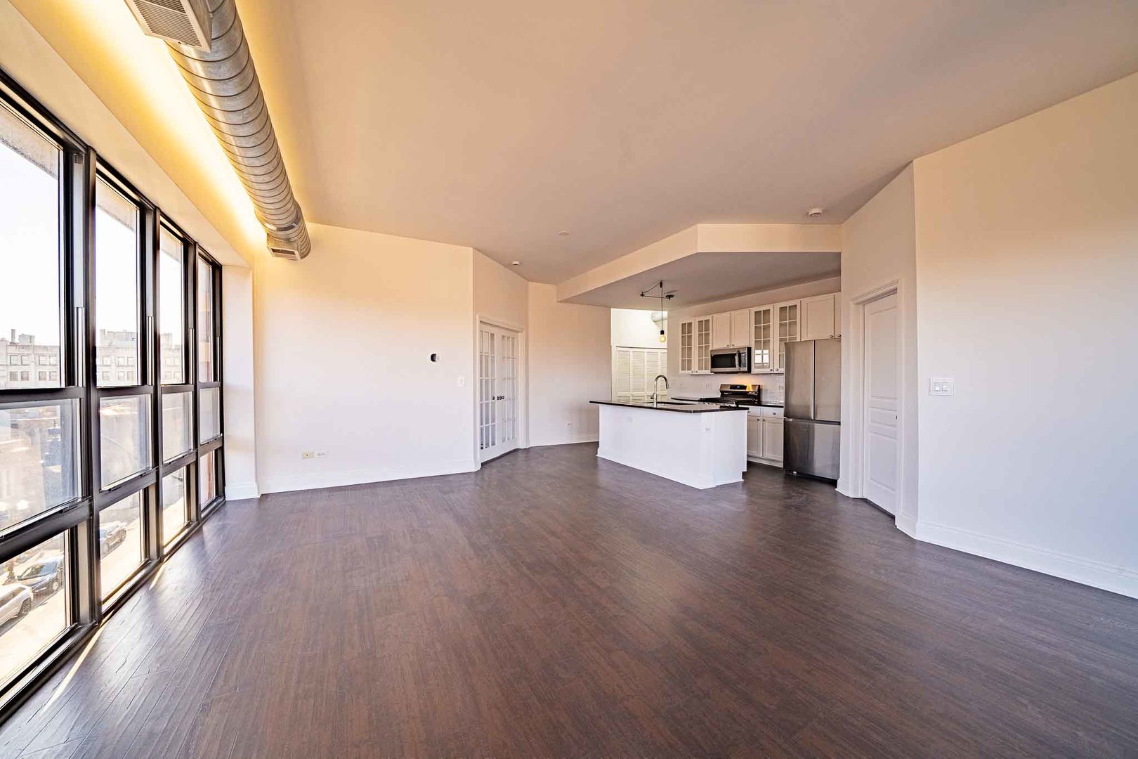 4020 N Damen Avenue Unit: 405