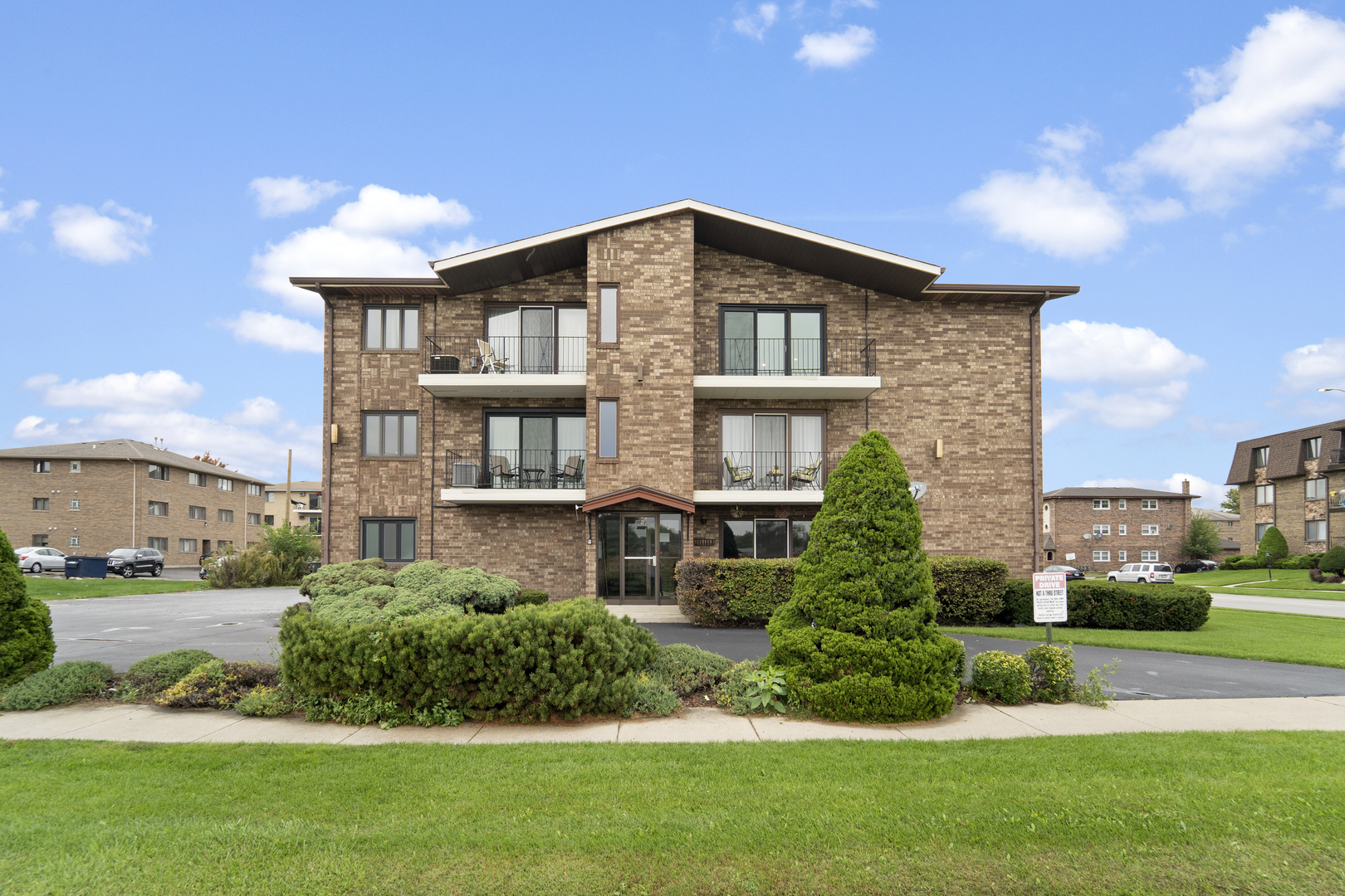 10440 Mansfield Avenue Unit: 5