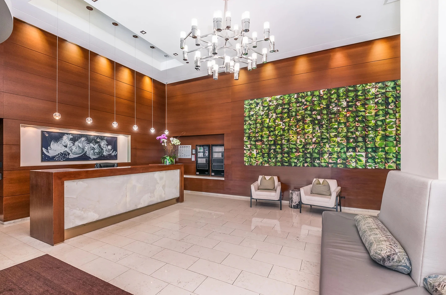 1201 S Prairie Avenue Unit: 1706