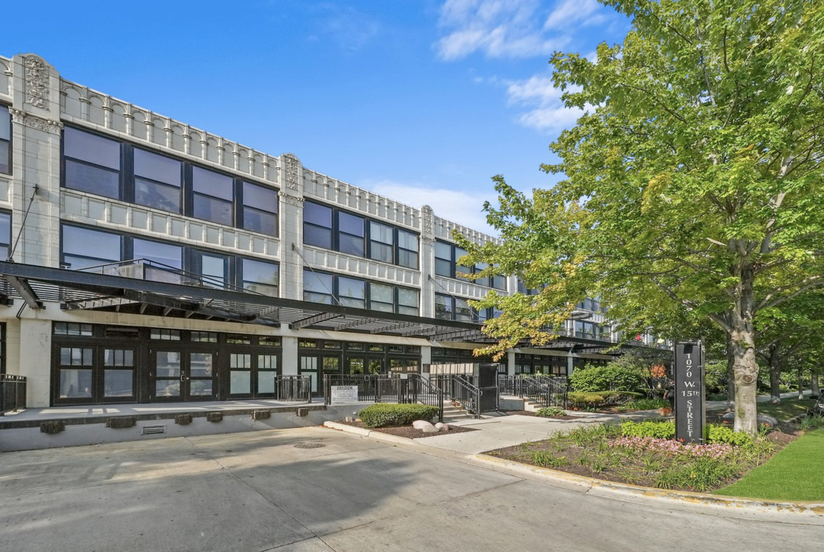 1070 W 15th Street Unit: GU27