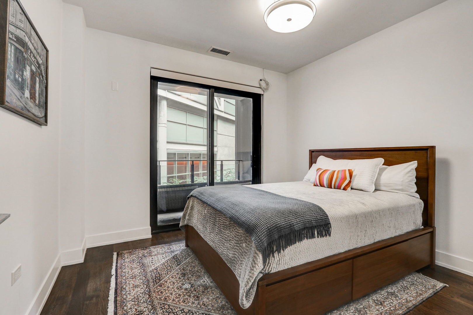 668 N Kingsbury Street Unit: 307