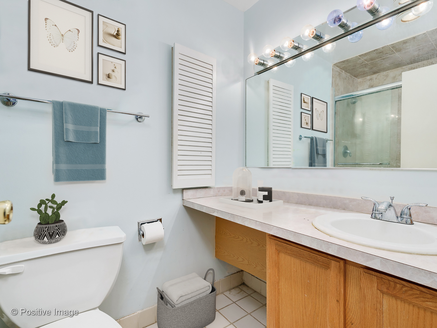 230 E ONTARIO Street Unit: 1304