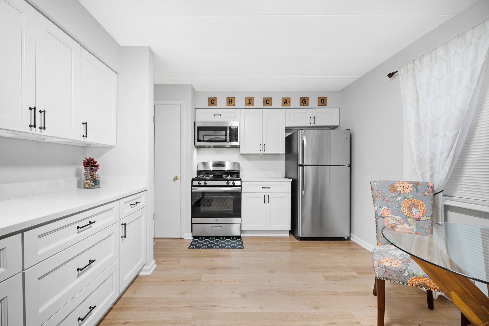 4228 N Keystone Avenue Unit: 1B