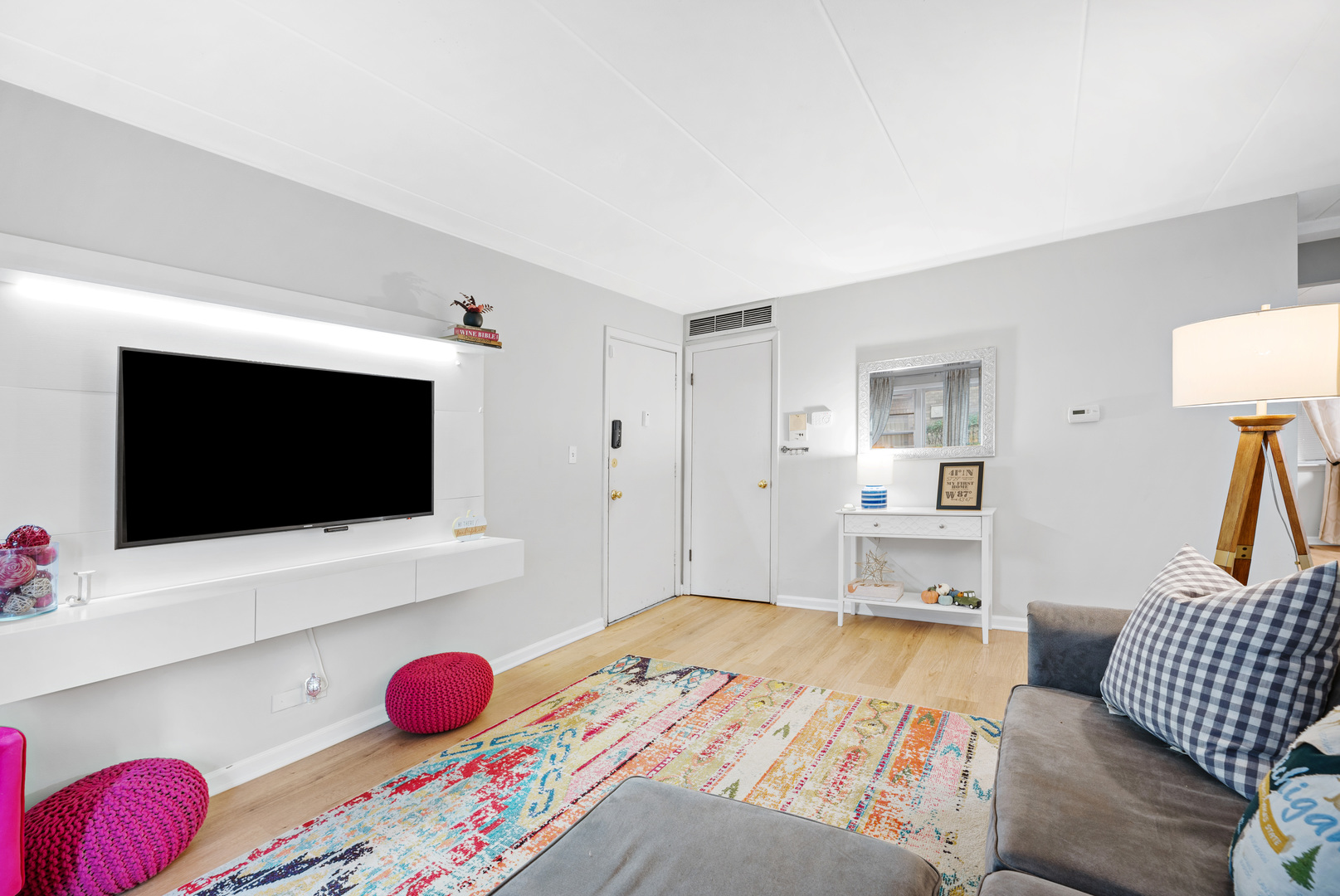 4228 N Keystone Avenue Unit: 1B