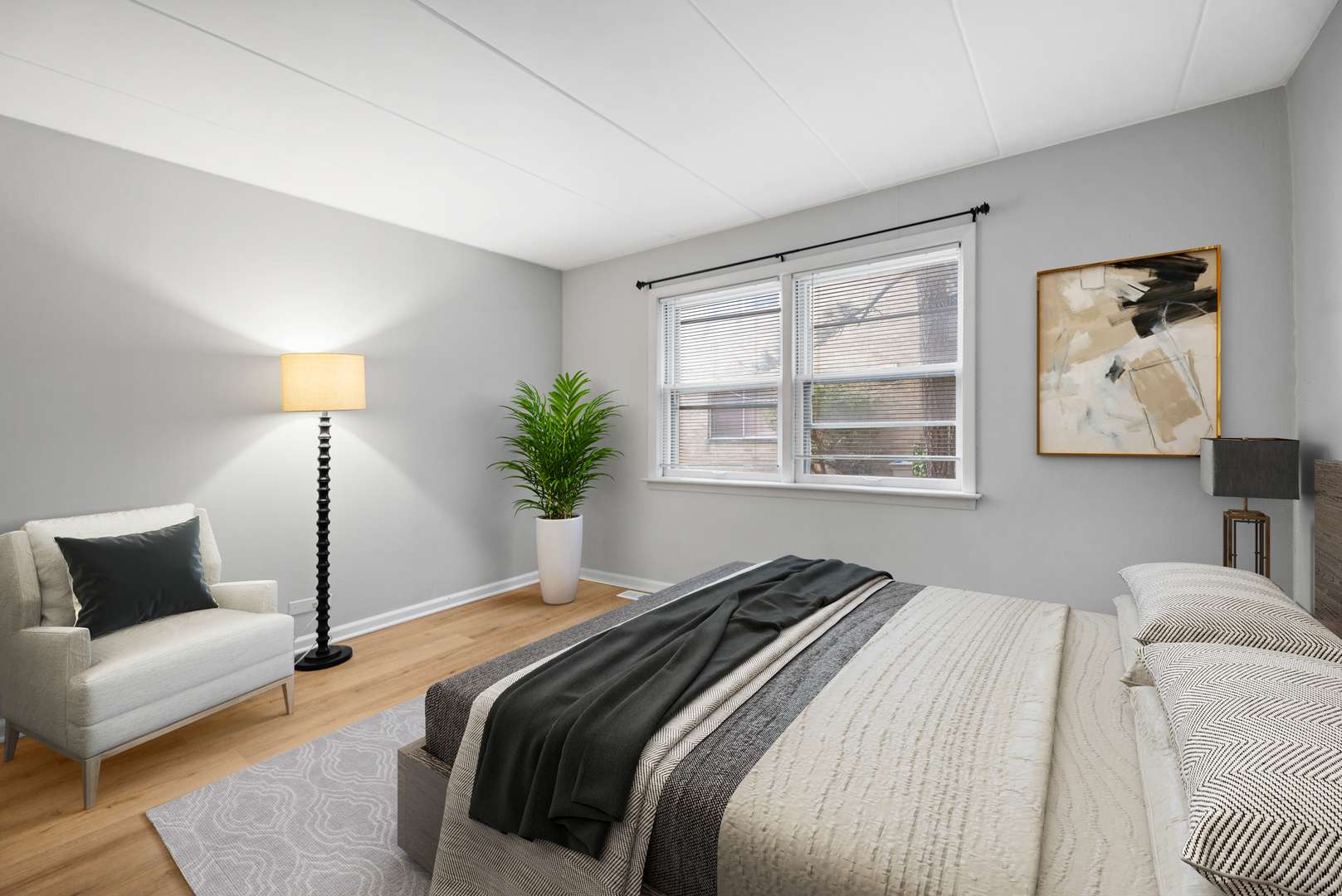 4228 N Keystone Avenue Unit: 1B