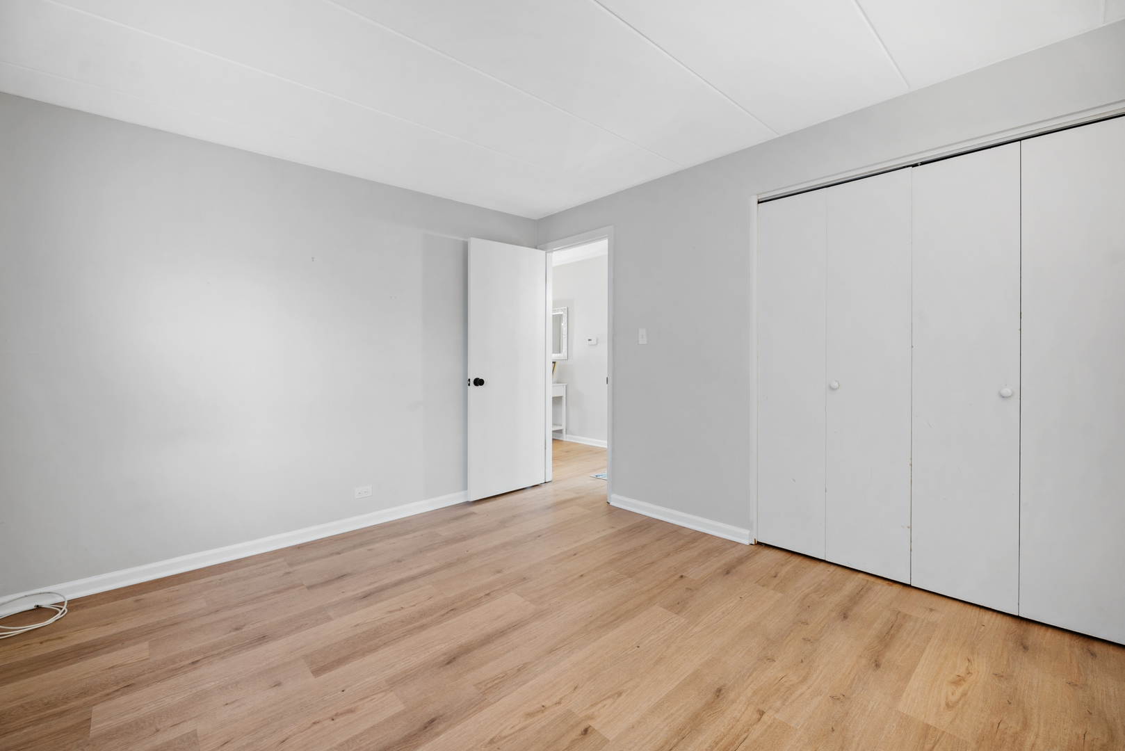 4228 N Keystone Avenue Unit: 1B