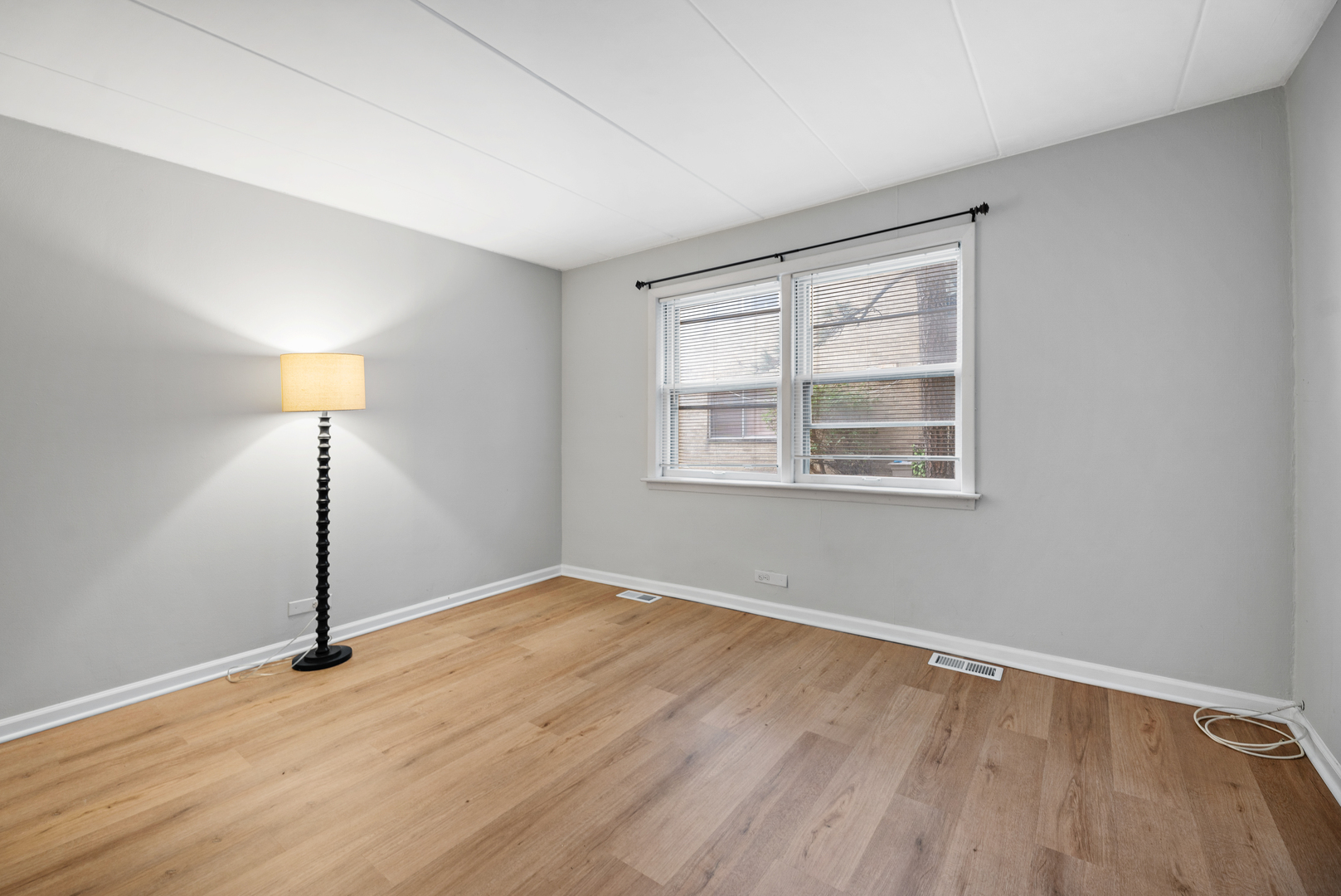 4228 N Keystone Avenue Unit: 1B