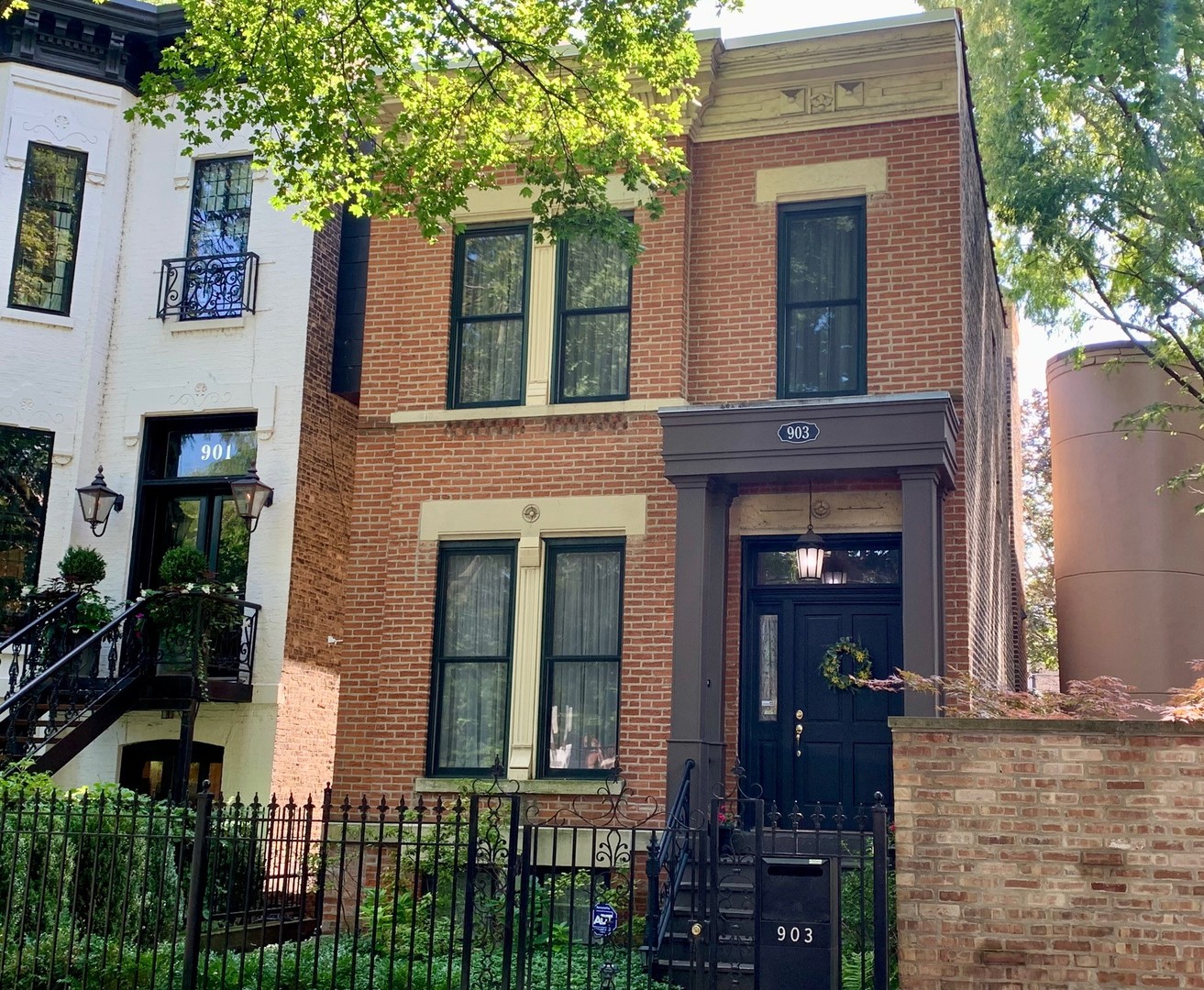 903 W WEBSTER Avenue