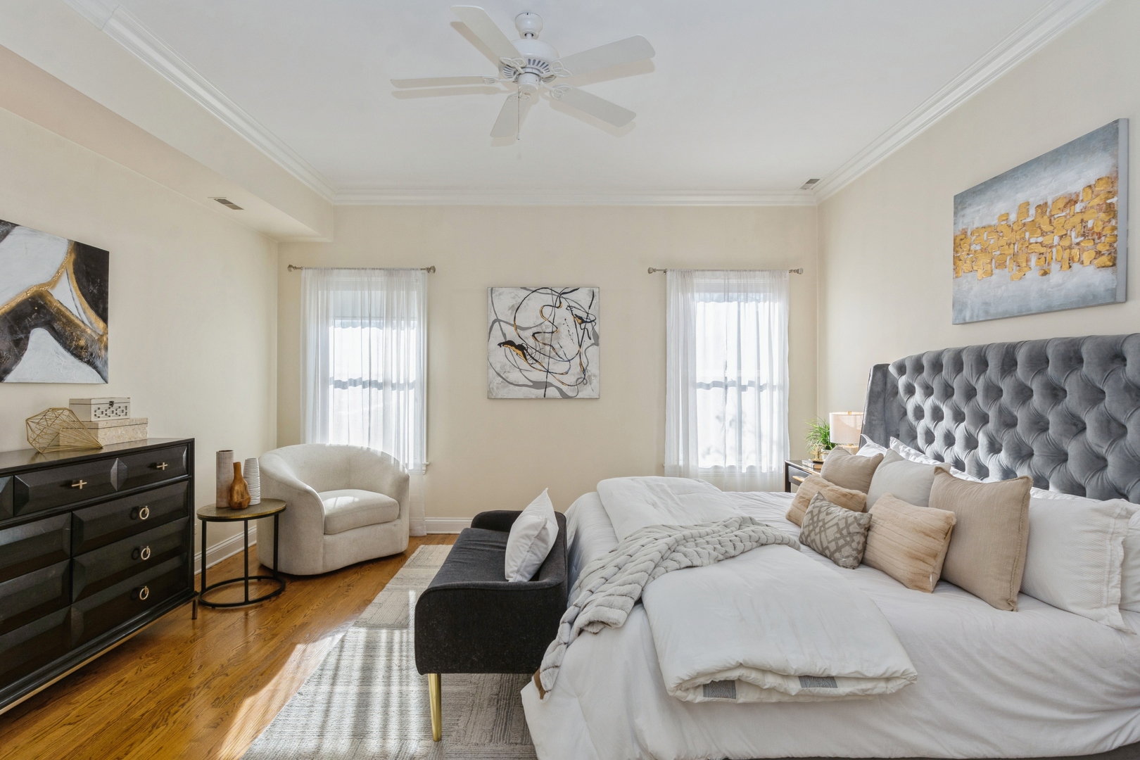 903 W WEBSTER Avenue