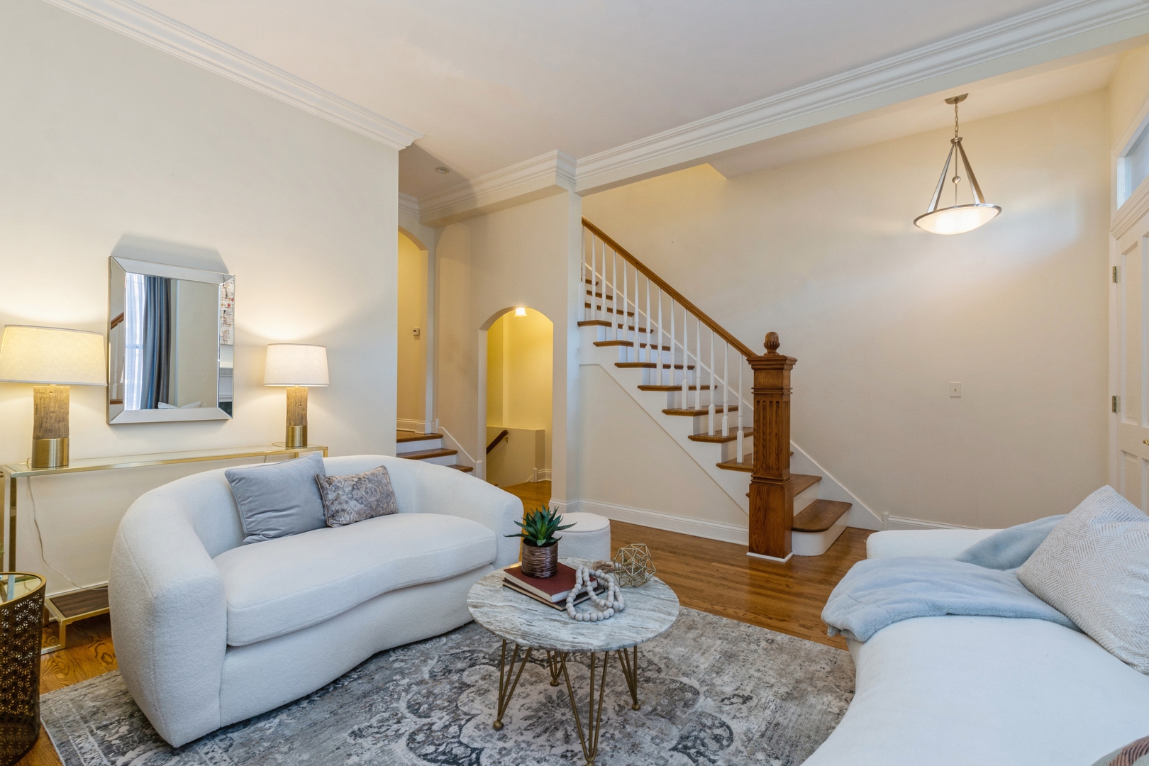 903 W WEBSTER Avenue