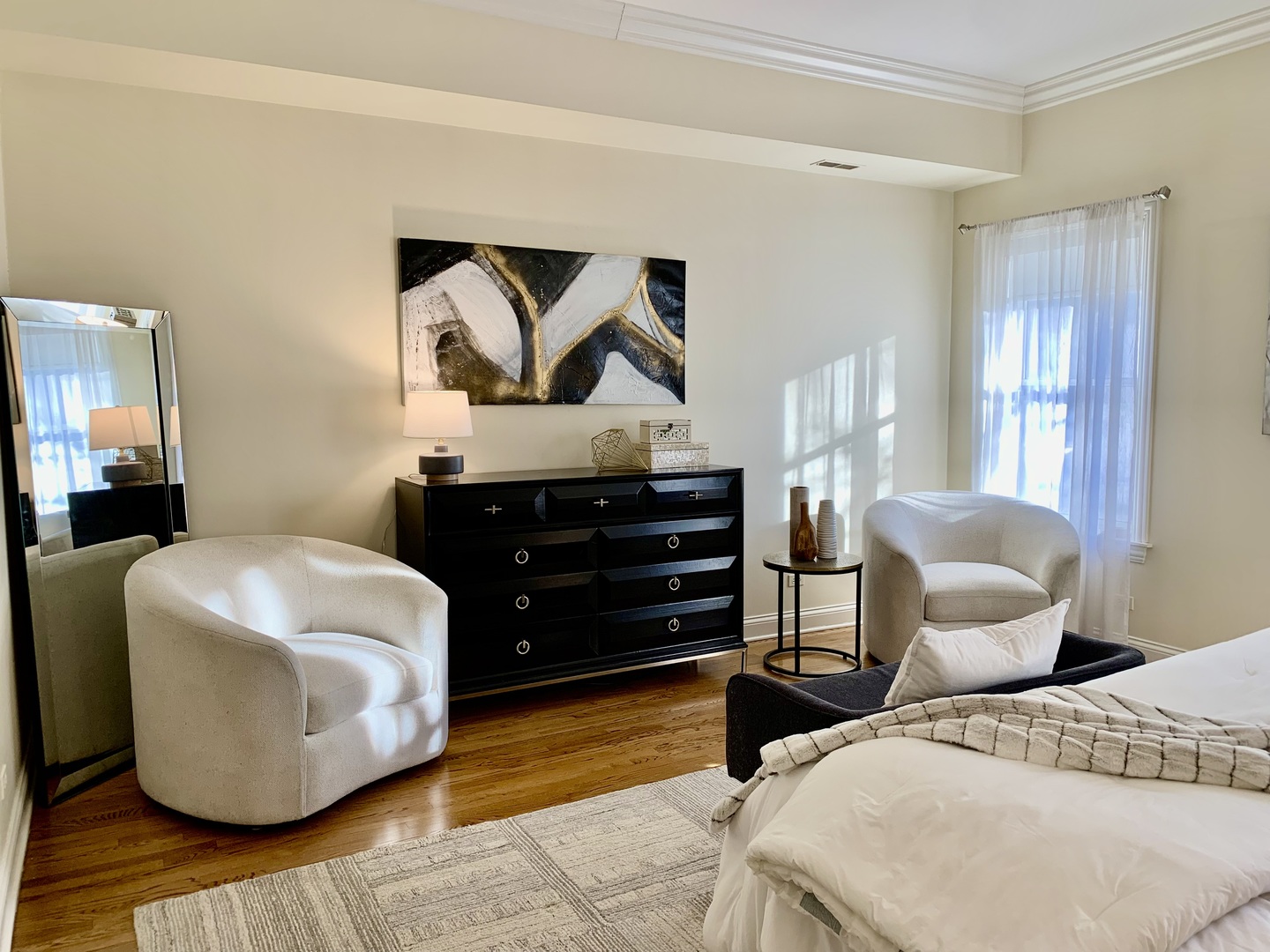 903 W WEBSTER Avenue