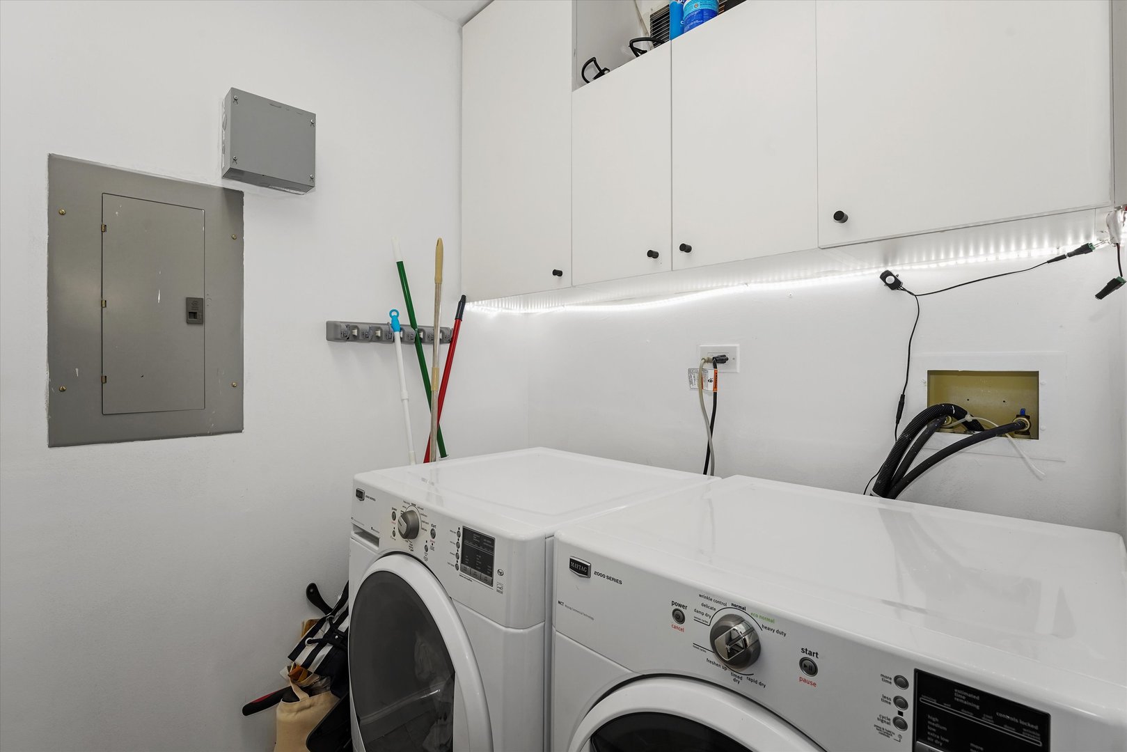 33 W Huron Street Unit: 413