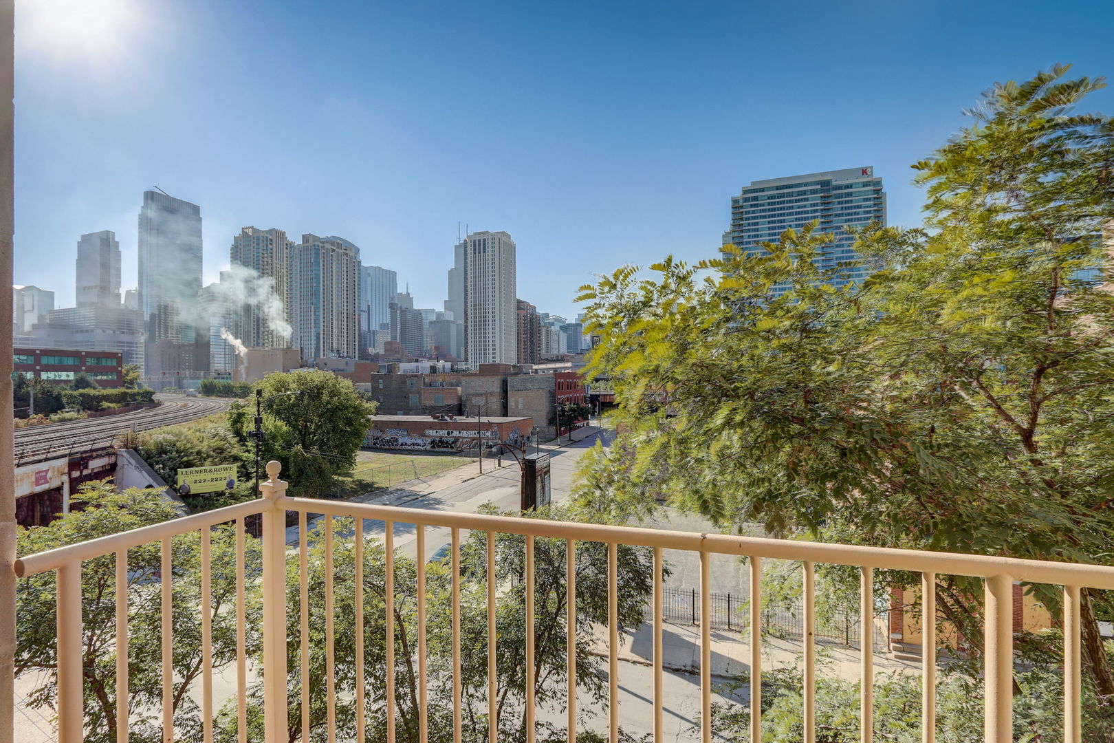700 W Grand Avenue Unit: 4EW