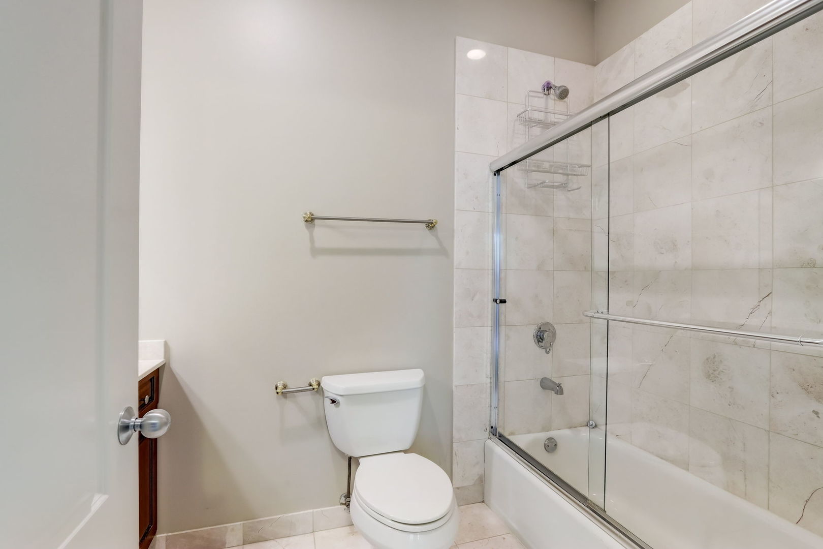 700 W Grand Avenue Unit: 4EW