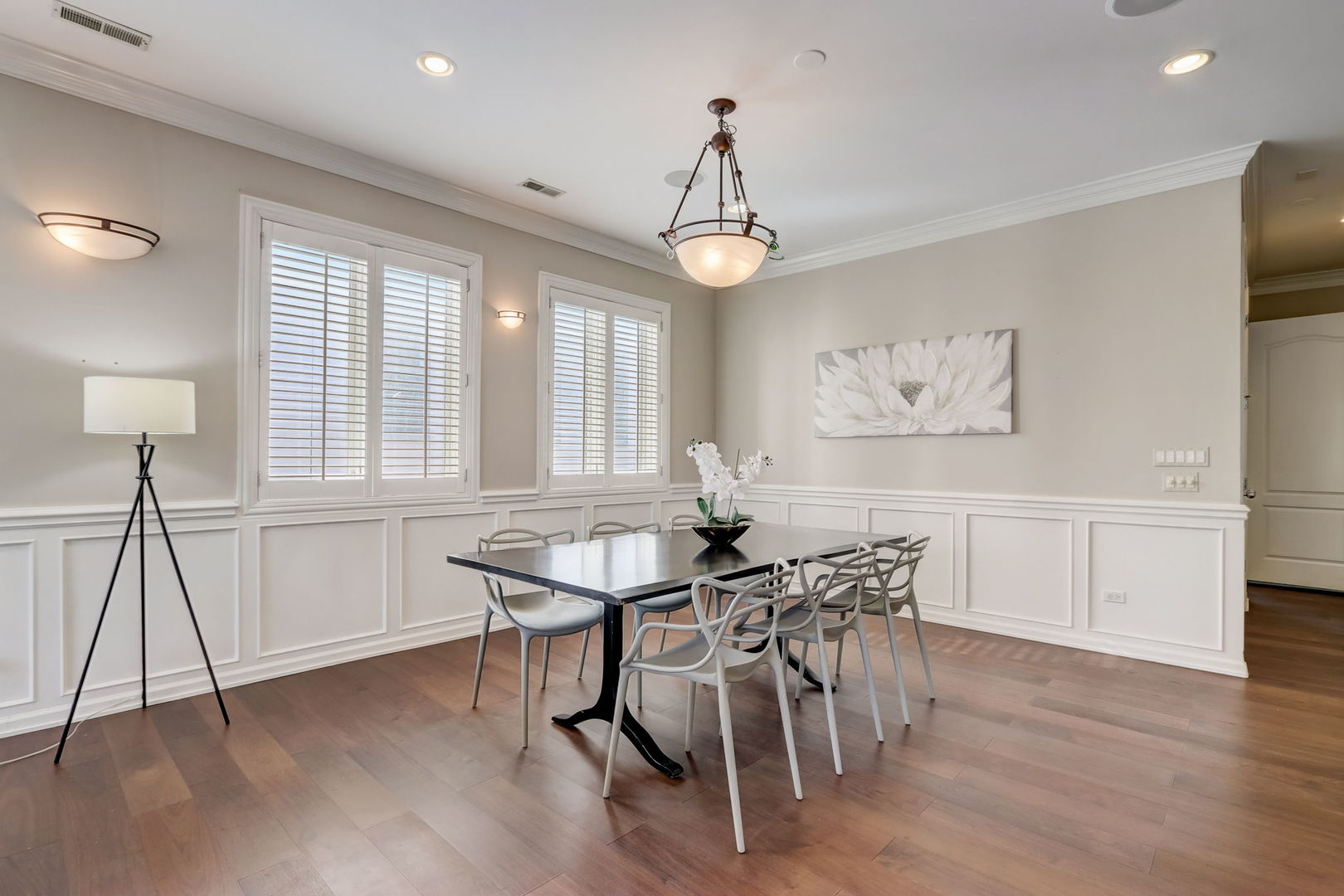 700 W Grand Avenue Unit: 4EW