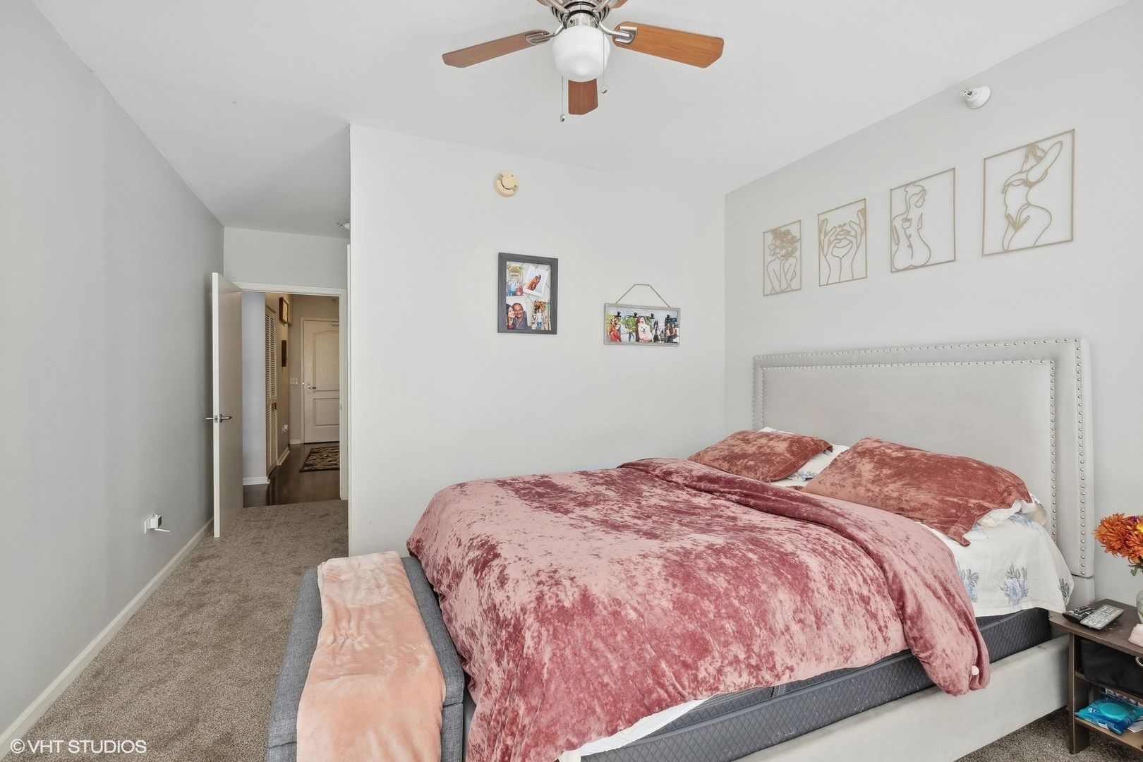 600 N Dearborn Street Unit: 1010