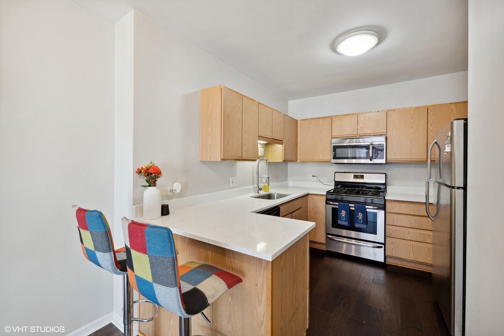 600 N Dearborn Street Unit: 1010