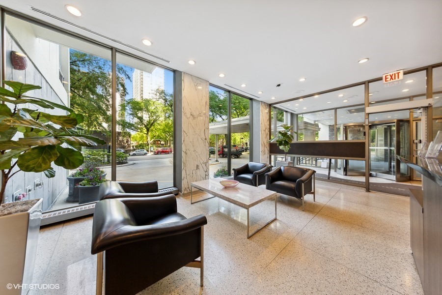 1360 N SANDBURG Terrace Unit: 2911C