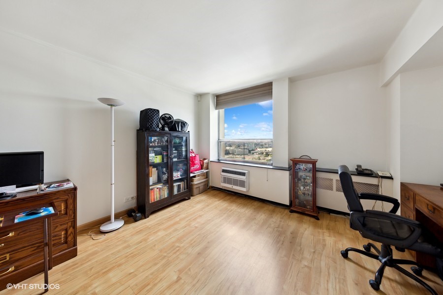 1360 N SANDBURG Terrace Unit: 2911C