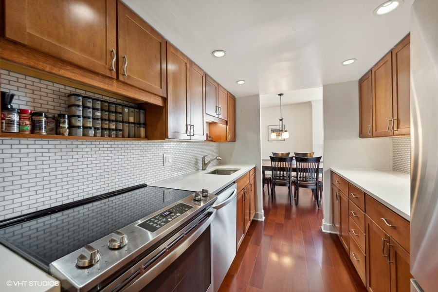 1360 N SANDBURG Terrace Unit: 2911C