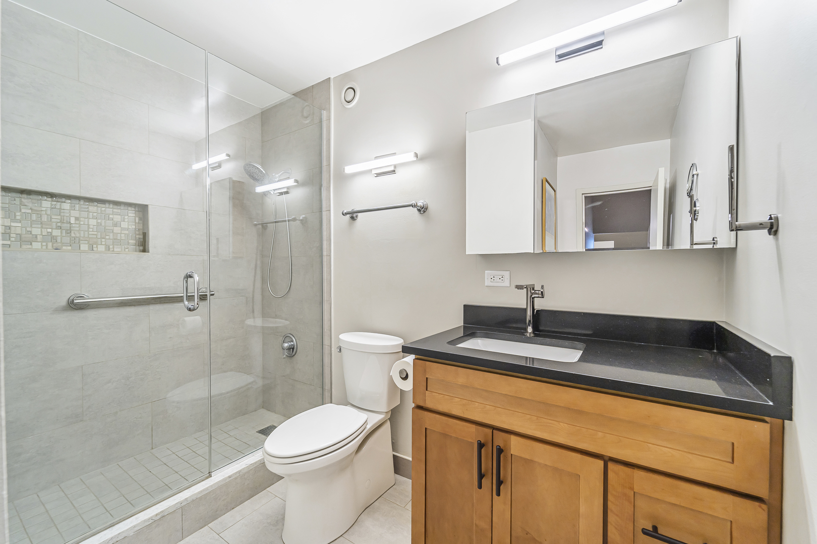 600 S Dearborn Street Unit: 1016