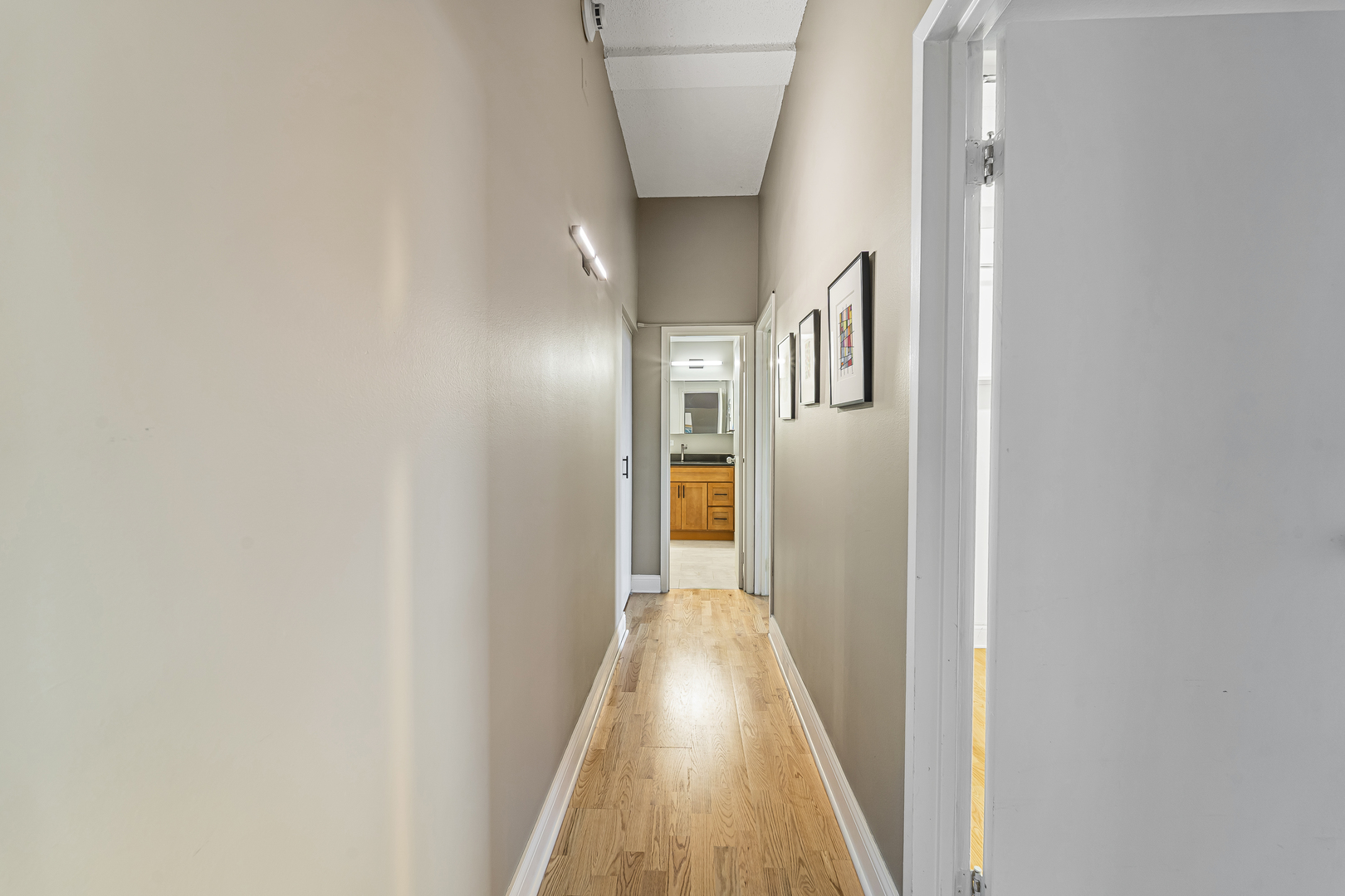 600 S Dearborn Street Unit: 1016