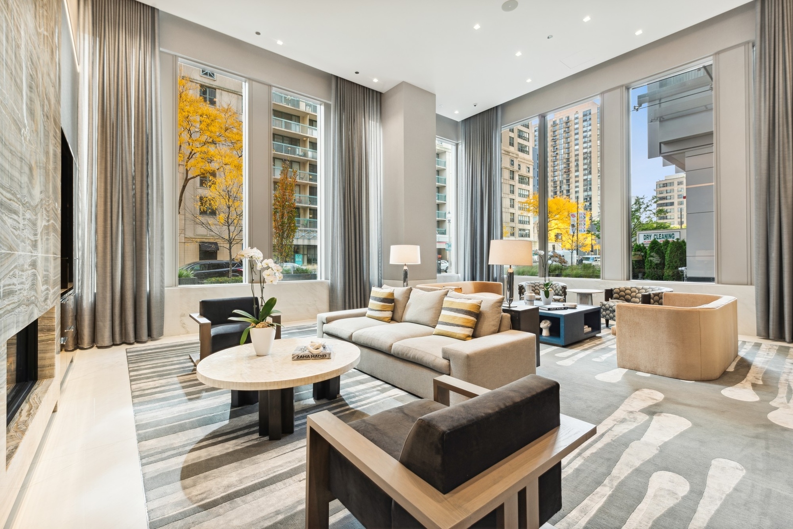 14 W Superior Street Unit: 5403