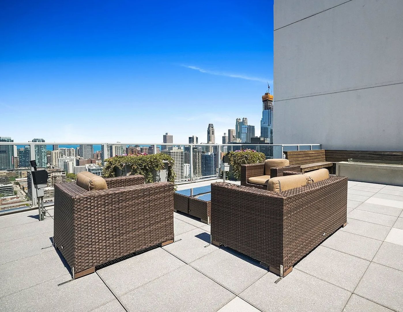 303 W OHIO Street Unit: 2505