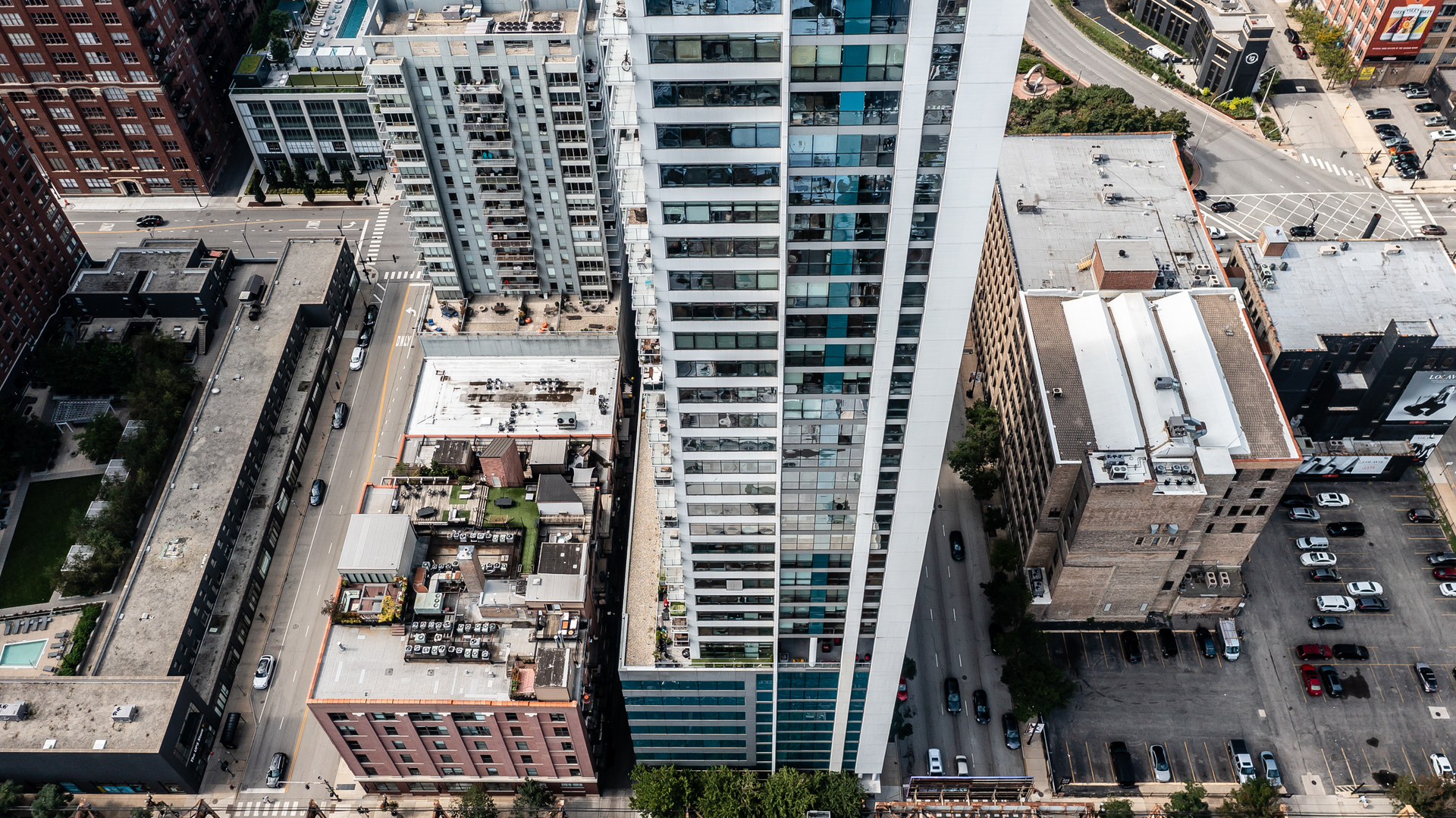 303 W OHIO Street Unit: 2505
