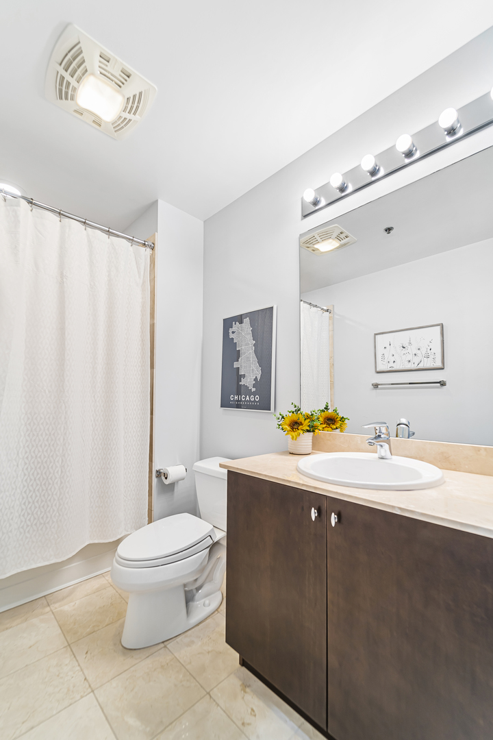 303 W OHIO Street Unit: 2505