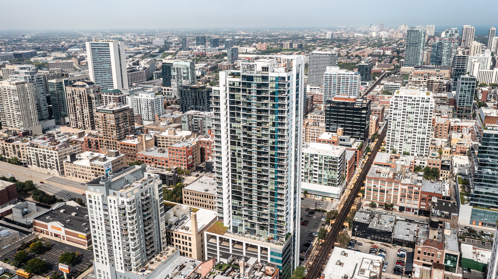 303 W OHIO Street Unit: 2505