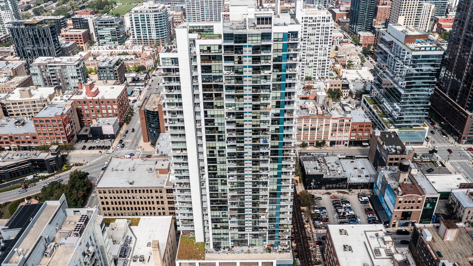 303 W OHIO Street Unit: 2505