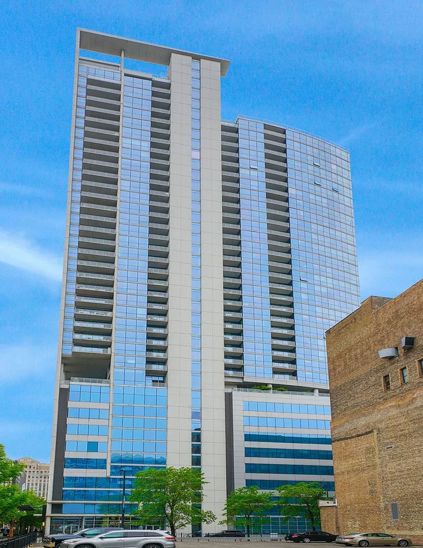 303 W OHIO Street Unit: 2505