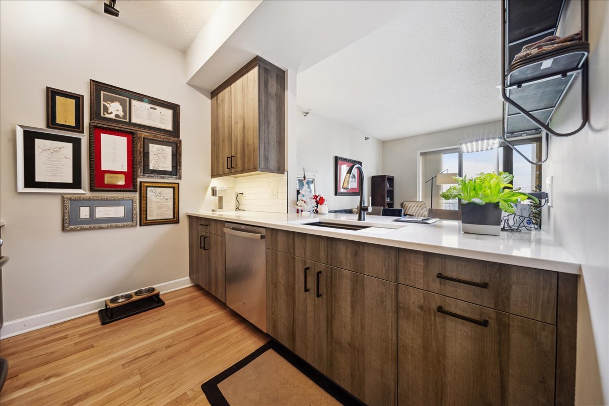 41 E 8TH Street Unit: 1506