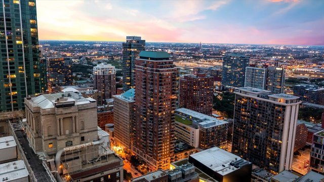 41 E 8TH Street Unit: 1506