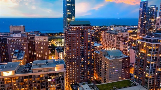 41 E 8TH Street Unit: 1506