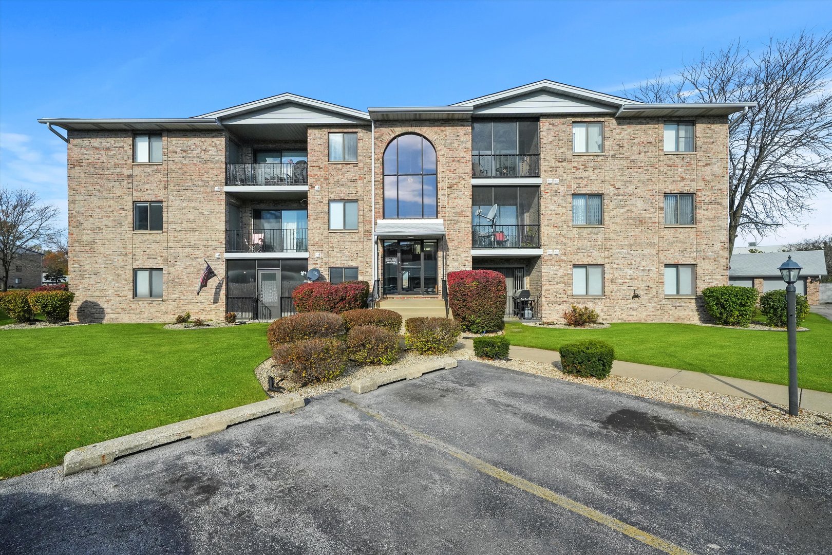 13240 W Circle Drive Parkway Unit: 303