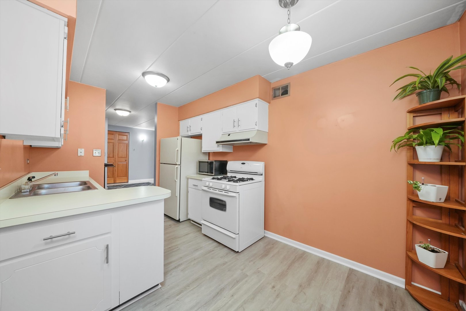 13240 W Circle Drive Parkway Unit: 303