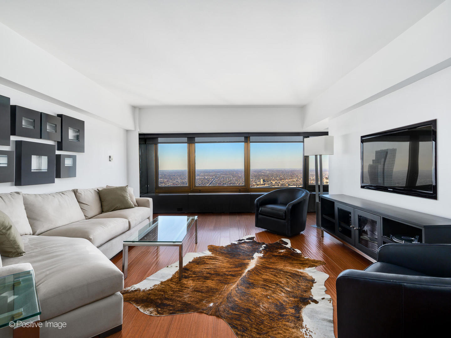 175 E DELAWARE Place Unit: 7601