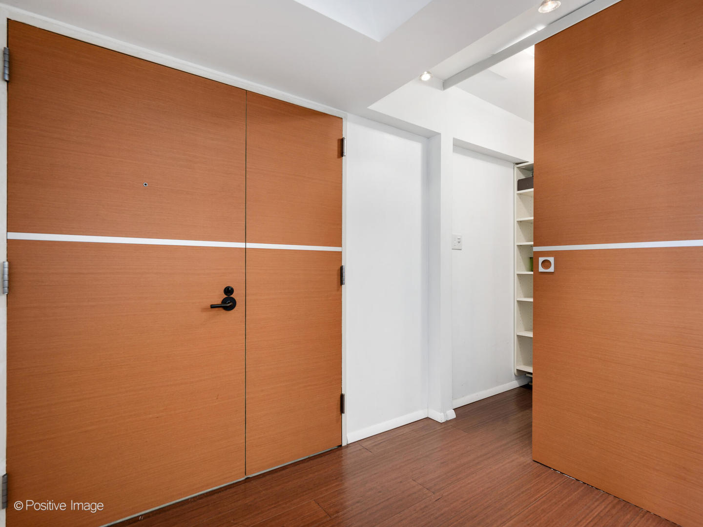 175 E DELAWARE Place Unit: 7601