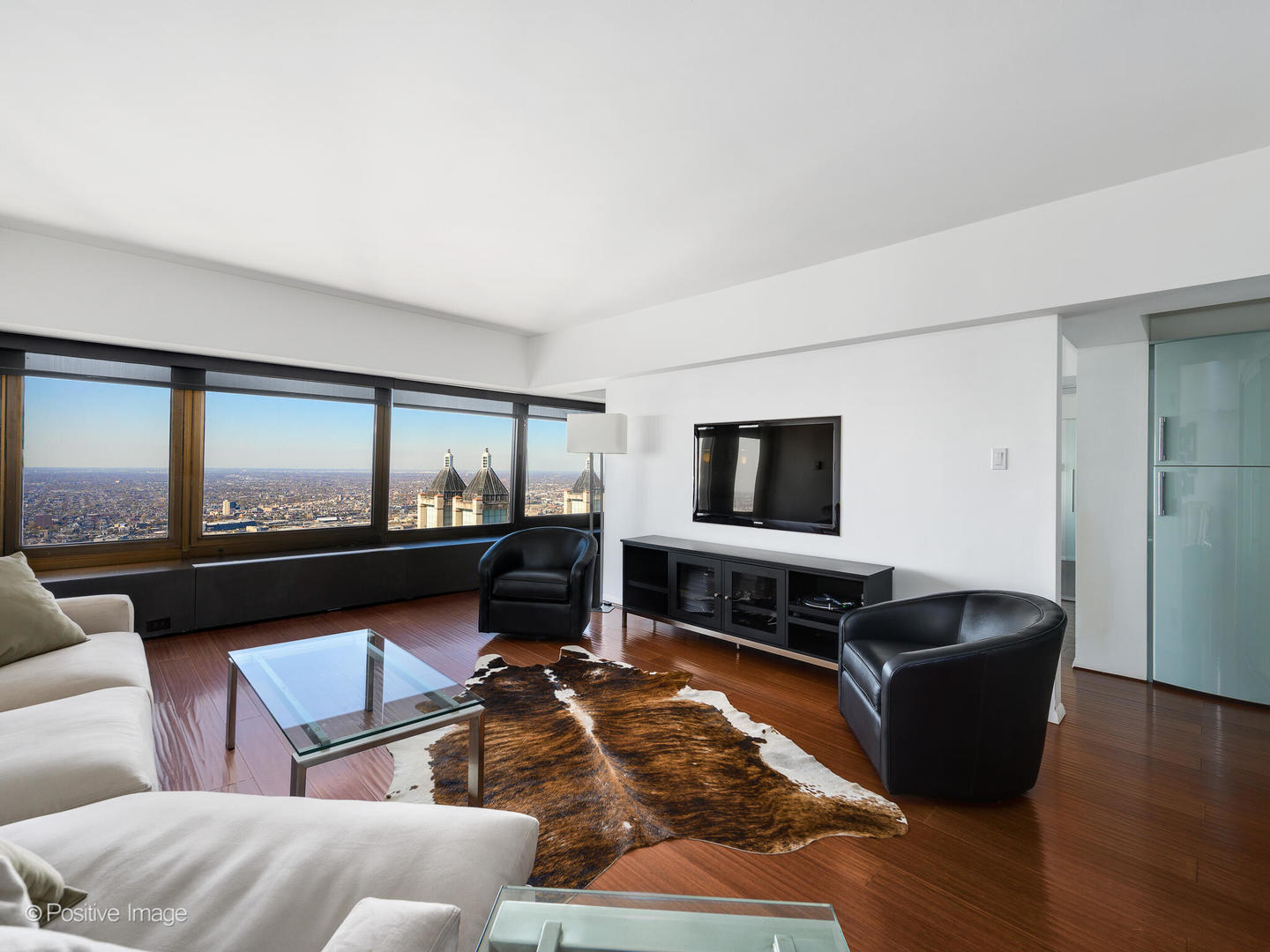 175 E DELAWARE Place Unit: 7601
