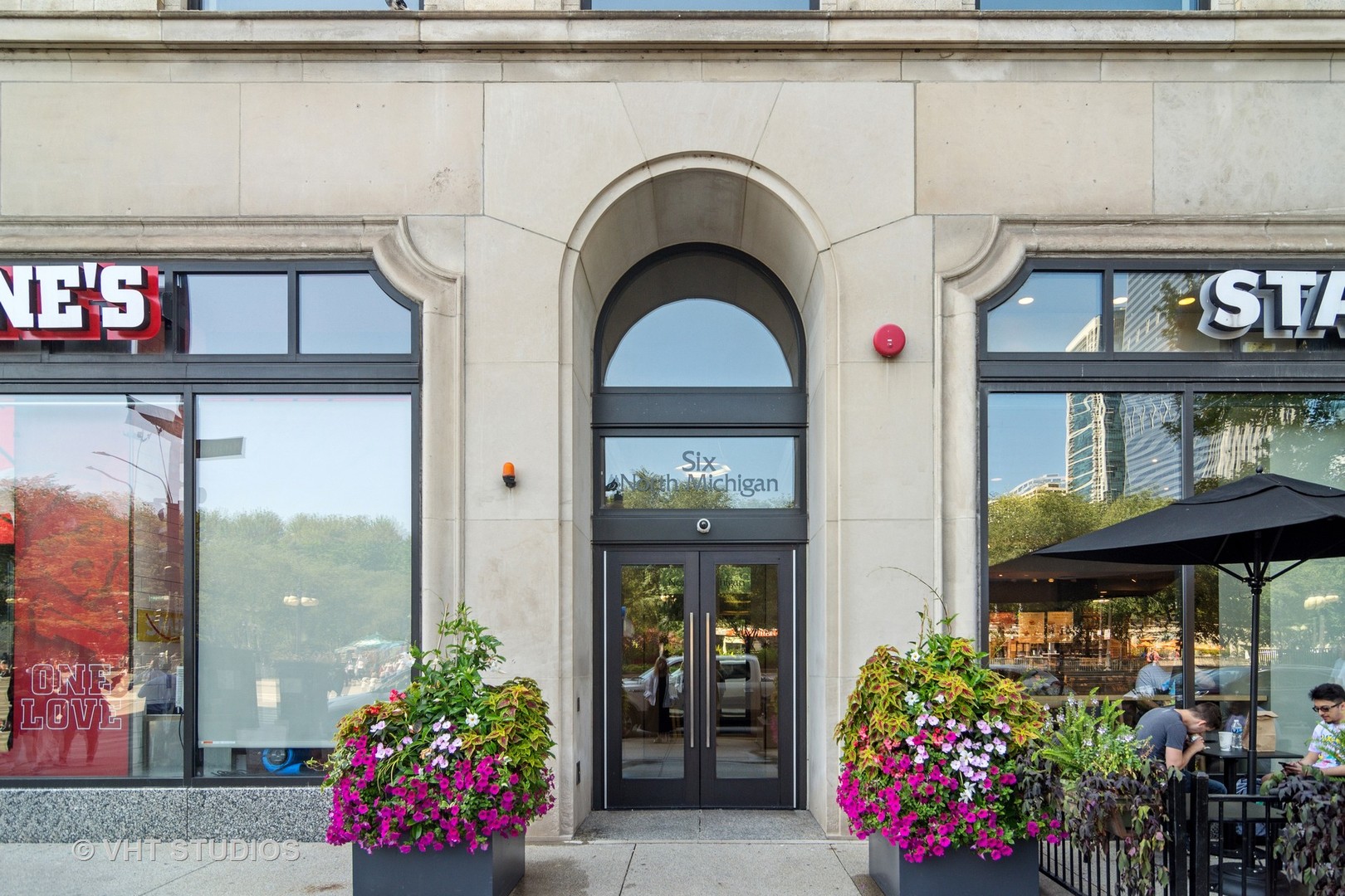 6 N Michigan Avenue Unit: 1306