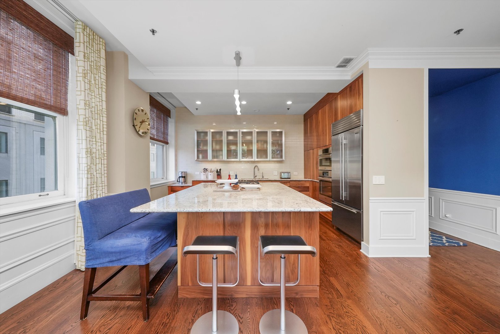 888 S Michigan Avenue Unit: 300