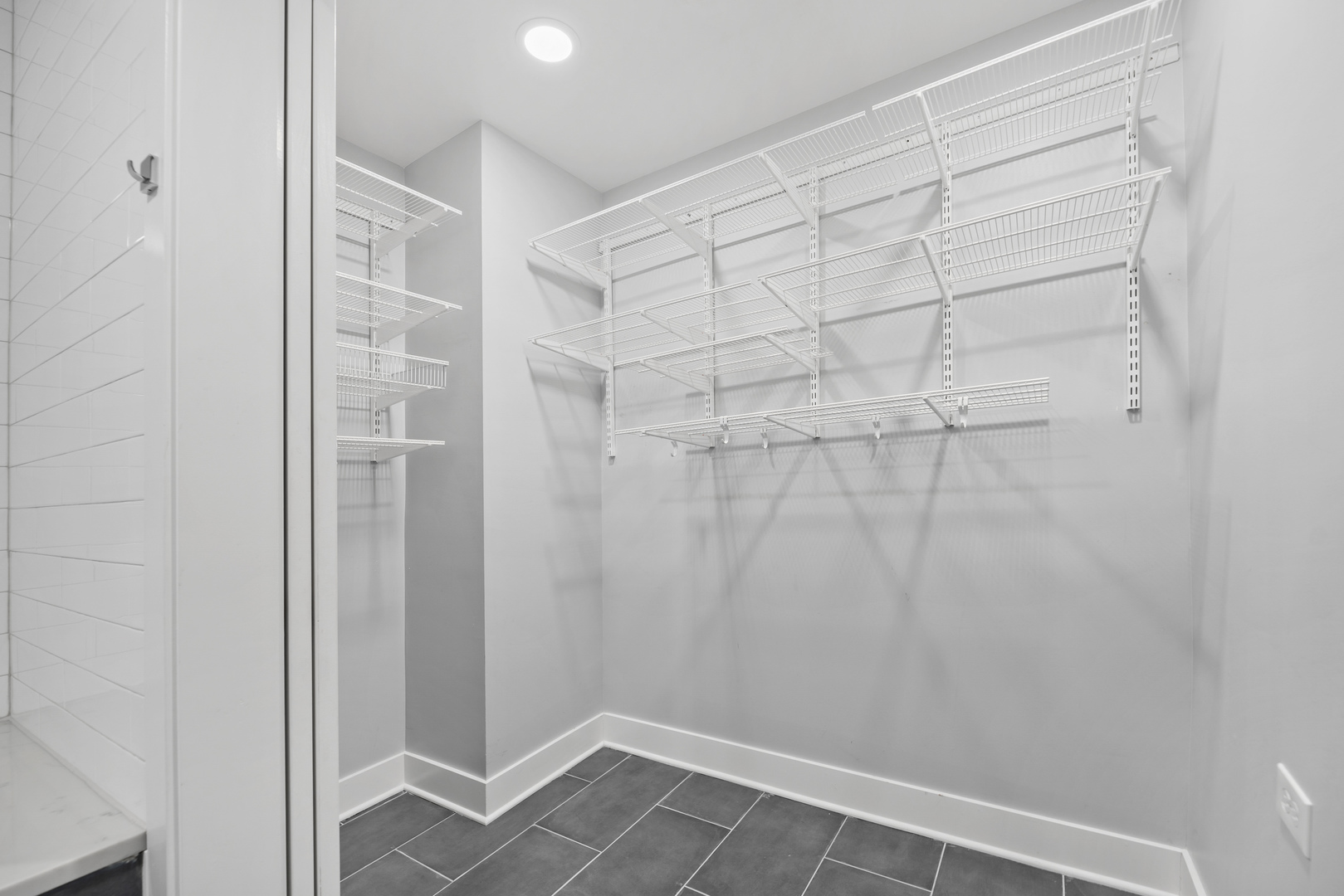 888 S Michigan Avenue Unit: 300